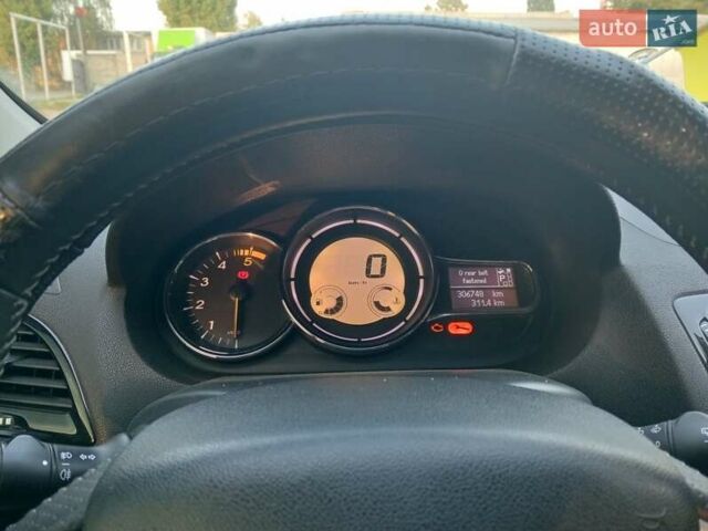 Серый Рено Меган, объемом двигателя 1.46 л и пробегом 307 тыс. км за 6800 $, фото 1 на Automoto.ua