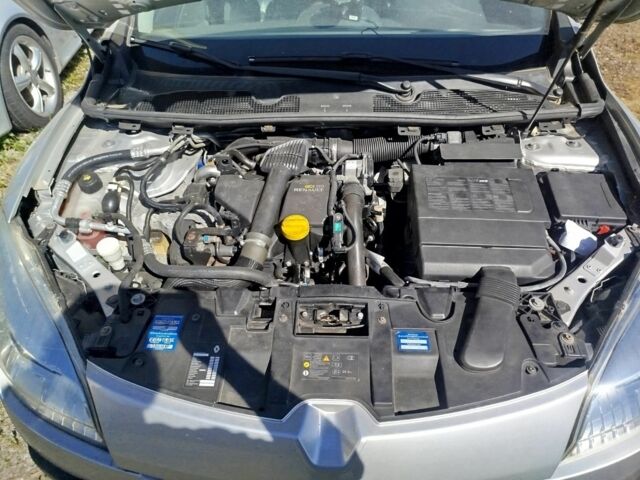 Сірий Рено Меган, об'ємом двигуна 1.5 л та пробігом 210 тис. км за 6200 $, фото 4 на Automoto.ua