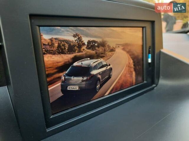 Серый Рено Меган, объемом двигателя 1.6 л и пробегом 201 тыс. км за 7700 $, фото 38 на Automoto.ua