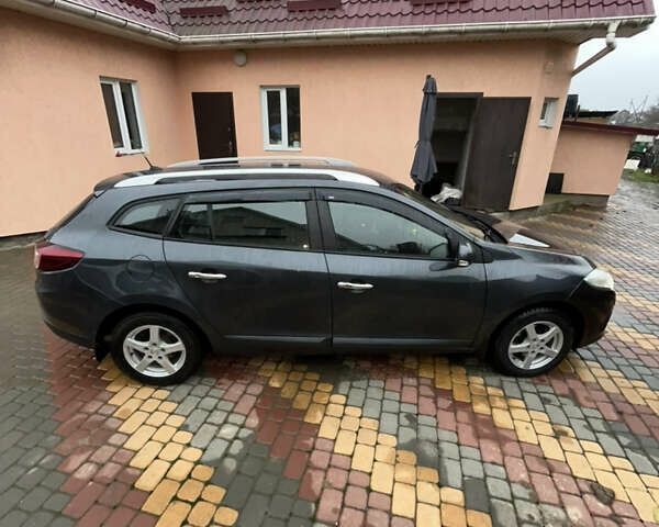 Серый Рено Меган, объемом двигателя 1.46 л и пробегом 320 тыс. км за 7150 $, фото 8 на Automoto.ua