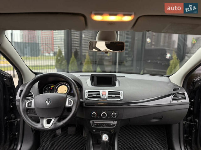 Сірий Рено Меган, об'ємом двигуна 1.46 л та пробігом 320 тис. км за 5500 $, фото 18 на Automoto.ua