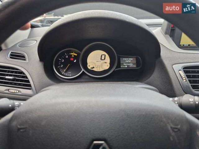 Серый Рено Меган, объемом двигателя 1.5 л и пробегом 228 тыс. км за 6650 $, фото 4 на Automoto.ua