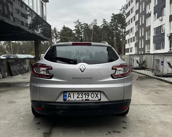 Серый Рено Меган, объемом двигателя 1.9 л и пробегом 213 тыс. км за 7700 $, фото 11 на Automoto.ua