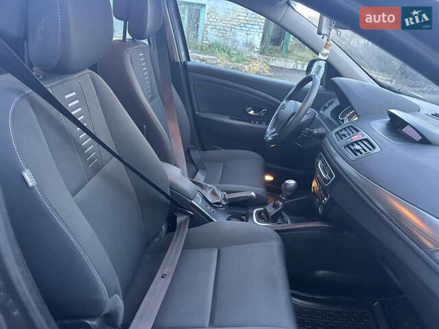 Сірий Рено Меган, об'ємом двигуна 1.6 л та пробігом 170 тис. км за 7290 $, фото 25 на Automoto.ua