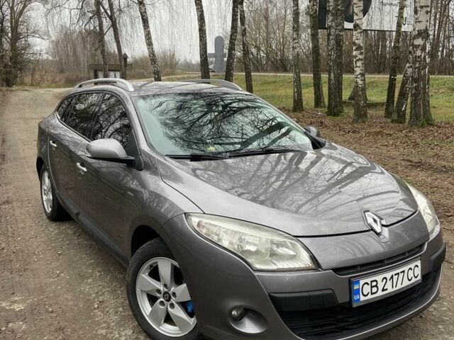 Серый Рено Меган, объемом двигателя 1.5 л и пробегом 293 тыс. км за 7800 $, фото 2 на Automoto.ua