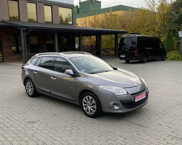 Серый Рено Меган, объемом двигателя 1.9 л и пробегом 285 тыс. км за 7300 $, фото 7 на Automoto.ua