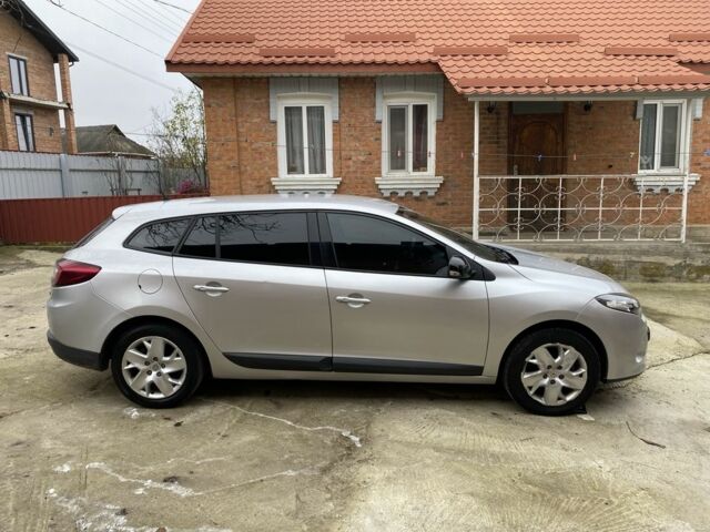 Серый Рено Меган, объемом двигателя 1.5 л и пробегом 239 тыс. км за 6700 $, фото 6 на Automoto.ua