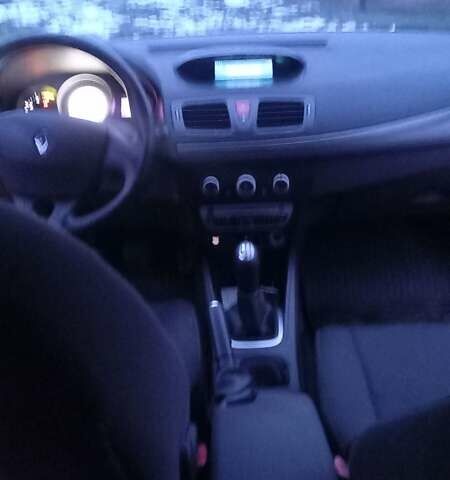 Серый Рено Меган, объемом двигателя 1.5 л и пробегом 216 тыс. км за 5500 $, фото 6 на Automoto.ua