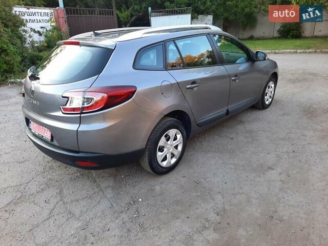 Серый Рено Меган, объемом двигателя 1.6 л и пробегом 201 тыс. км за 7700 $, фото 3 на Automoto.ua