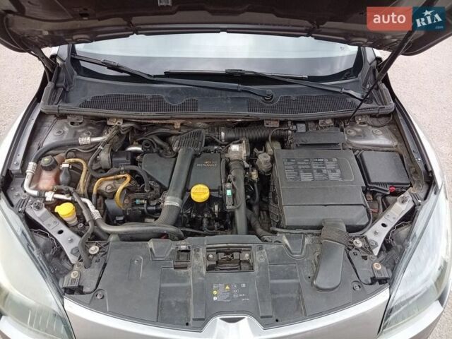 Сірий Рено Меган, об'ємом двигуна 1.46 л та пробігом 289 тис. км за 5999 $, фото 20 на Automoto.ua