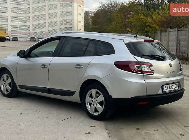 Серый Рено Меган, объемом двигателя 1.46 л и пробегом 274 тыс. км за 6300 $, фото 22 на Automoto.ua