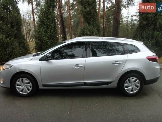 Сірий Рено Меган, об'ємом двигуна 1.5 л та пробігом 270 тис. км за 7200 $, фото 2 на Automoto.ua