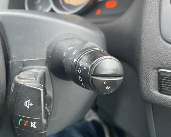 Сірий Рено Меган, об'ємом двигуна 1.5 л та пробігом 200 тис. км за 4950 $, фото 17 на Automoto.ua