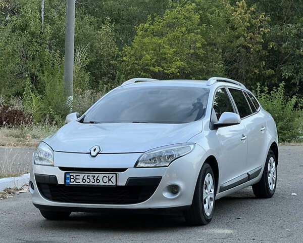 Серый Рено Меган, объемом двигателя 1.46 л и пробегом 280 тыс. км за 7250 $, фото 3 на Automoto.ua