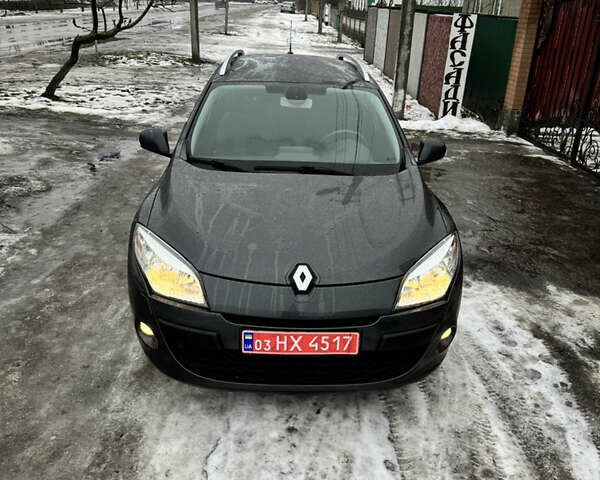 Сірий Рено Меган, об'ємом двигуна 1.6 л та пробігом 199 тис. км за 7799 $, фото 1 на Automoto.ua