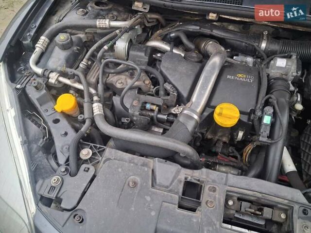 Серый Рено Меган, объемом двигателя 1.5 л и пробегом 250 тыс. км за 6750 $, фото 4 на Automoto.ua