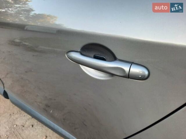 Серый Рено Меган, объемом двигателя 1.6 л и пробегом 201 тыс. км за 7700 $, фото 59 на Automoto.ua