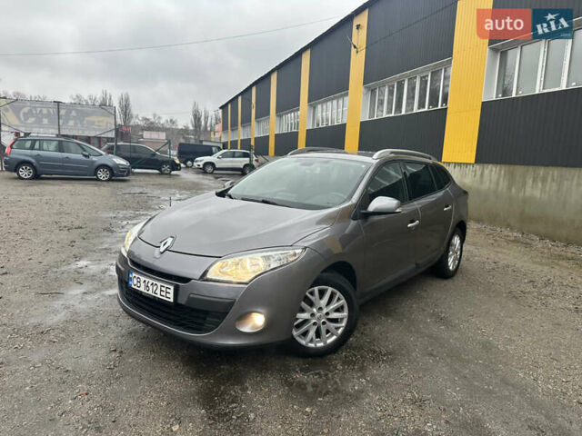 Сірий Рено Меган, об'ємом двигуна 1.87 л та пробігом 200 тис. км за 7700 $, фото 2 на Automoto.ua