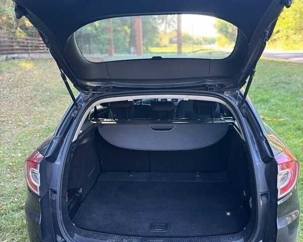 Серый Рено Меган, объемом двигателя 1.5 л и пробегом 310 тыс. км за 6500 $, фото 9 на Automoto.ua