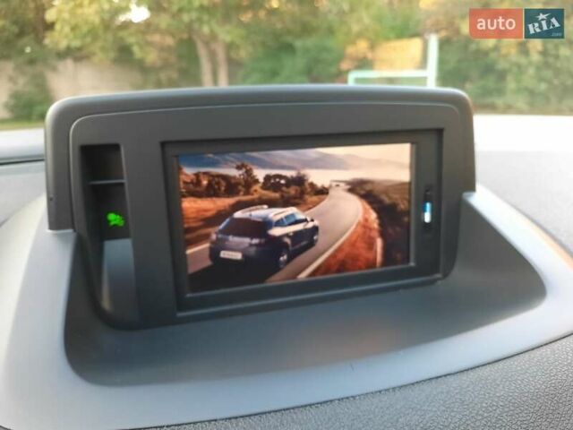 Серый Рено Меган, объемом двигателя 1.6 л и пробегом 201 тыс. км за 7700 $, фото 37 на Automoto.ua