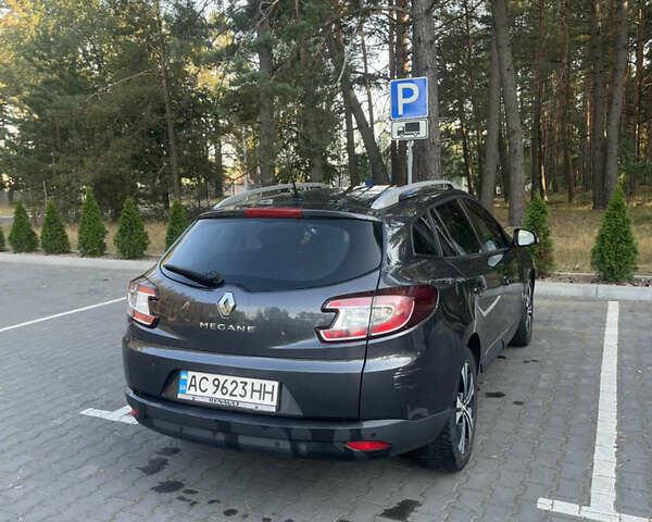 Серый Рено Меган, объемом двигателя 1.46 л и пробегом 350 тыс. км за 4600 $, фото 3 на Automoto.ua