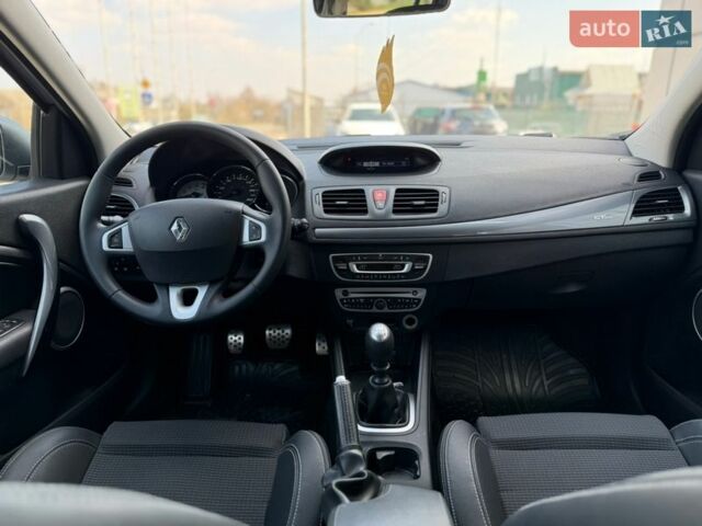 Сірий Рено Меган, об'ємом двигуна 1.5 л та пробігом 260 тис. км за 7499 $, фото 46 на Automoto.ua