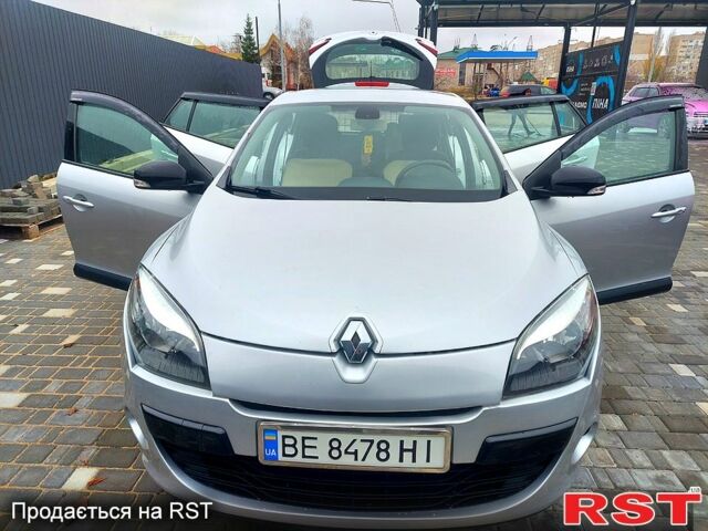 Серый Рено Меган, объемом двигателя 1.5 л и пробегом 267 тыс. км за 6850 $, фото 11 на Automoto.ua