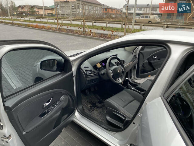 Сірий Рено Меган, об'ємом двигуна 1.46 л та пробігом 239 тис. км за 6600 $, фото 11 на Automoto.ua
