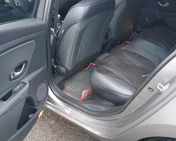 Серый Рено Меган, объемом двигателя 1.46 л и пробегом 280 тыс. км за 7000 $, фото 13 на Automoto.ua