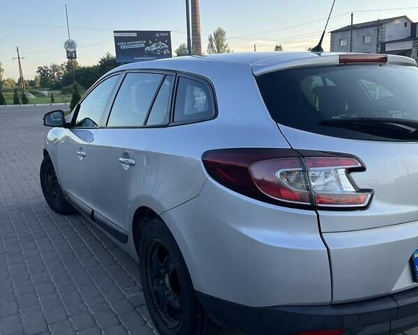 Сірий Рено Меган, об'ємом двигуна 1.46 л та пробігом 347 тис. км за 6900 $, фото 7 на Automoto.ua