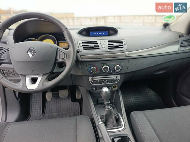 Сірий Рено Меган, об'ємом двигуна 1.5 л та пробігом 250 тис. км за 7500 $, фото 18 на Automoto.ua