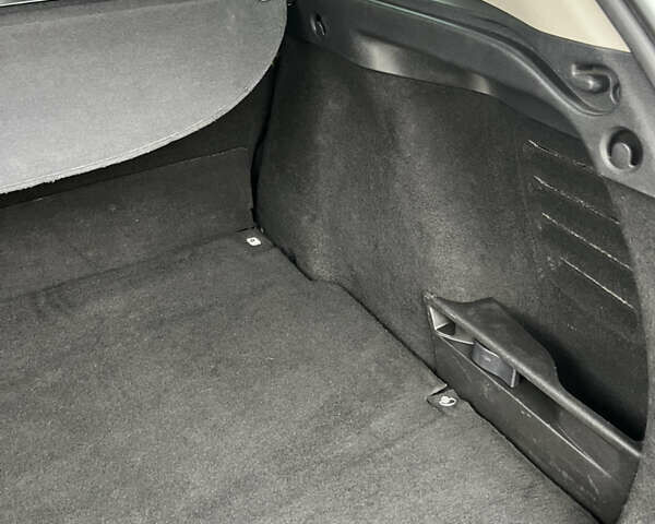 Сірий Рено Меган, об'ємом двигуна 1.46 л та пробігом 237 тис. км за 6550 $, фото 45 на Automoto.ua