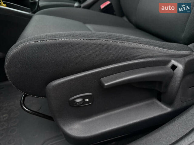 Сірий Рено Меган, об'ємом двигуна 1.6 л та пробігом 182 тис. км за 6699 $, фото 23 на Automoto.ua