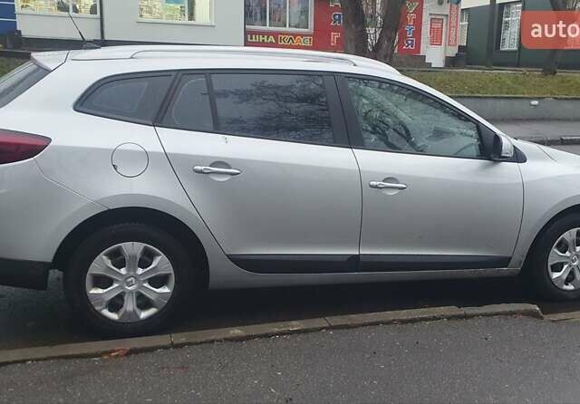 Серый Рено Меган, объемом двигателя 1.46 л и пробегом 235 тыс. км за 6980 $, фото 2 на Automoto.ua
