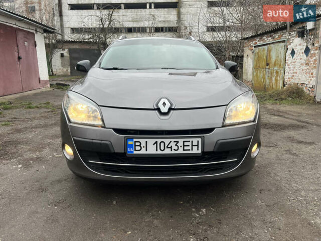 Сірий Рено Меган, об'ємом двигуна 1.46 л та пробігом 237 тис. км за 6550 $, фото 67 на Automoto.ua