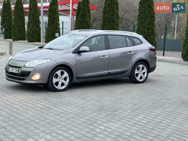 Серый Рено Меган, объемом двигателя 1.46 л и пробегом 220 тыс. км за 7900 $, фото 49 на Automoto.ua