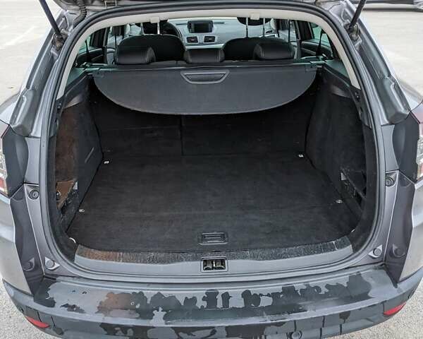 Сірий Рено Меган, об'ємом двигуна 1.87 л та пробігом 193 тис. км за 8400 $, фото 11 на Automoto.ua