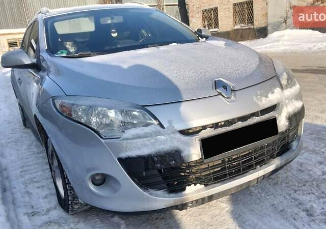 Серый Рено Меган, объемом двигателя 1.46 л и пробегом 207 тыс. км за 6500 $, фото 5 на Automoto.ua