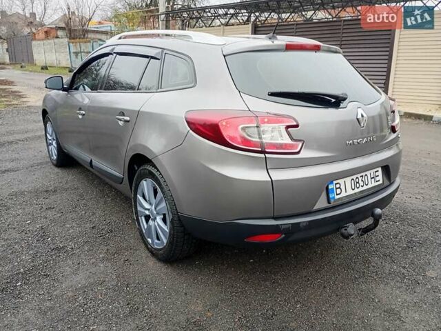 Серый Рено Меган, объемом двигателя 1.46 л и пробегом 280 тыс. км за 7000 $, фото 3 на Automoto.ua