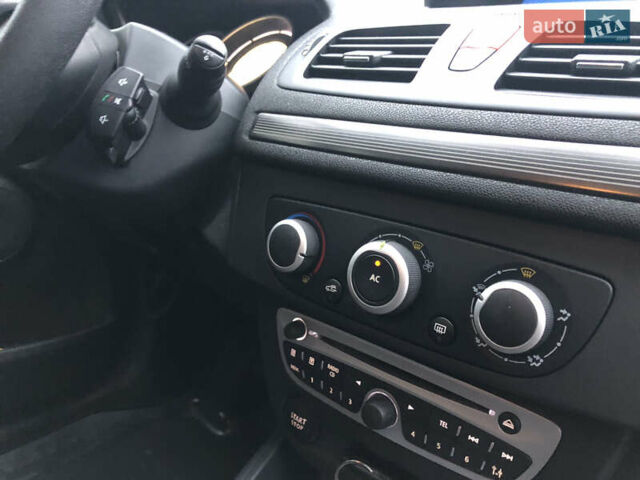 Сірий Рено Меган, об'ємом двигуна 1.46 л та пробігом 236 тис. км за 6300 $, фото 15 на Automoto.ua