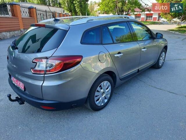 Серый Рено Меган, объемом двигателя 1.6 л и пробегом 194 тыс. км за 8100 $, фото 15 на Automoto.ua