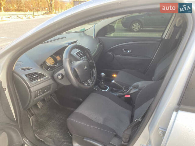 Серый Рено Меган, объемом двигателя 1.46 л и пробегом 258 тыс. км за 6900 $, фото 27 на Automoto.ua