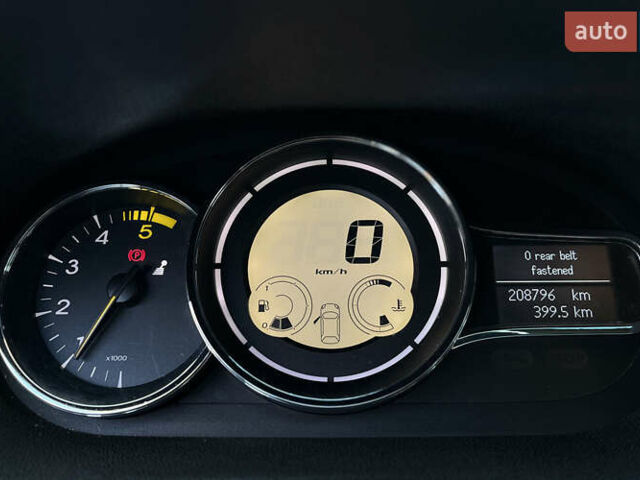 Сірий Рено Меган, об'ємом двигуна 1.46 л та пробігом 208 тис. км за 7800 $, фото 10 на Automoto.ua