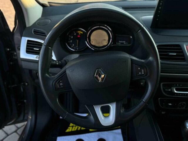 Серый Рено Меган, объемом двигателя 1.5 л и пробегом 208 тыс. км за 7800 $, фото 9 на Automoto.ua