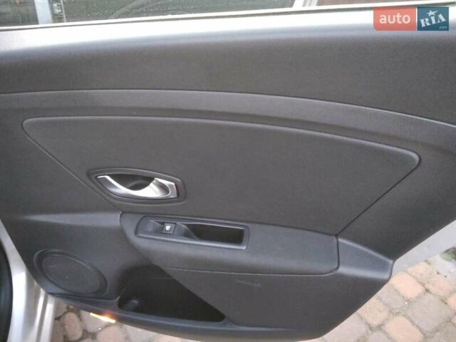 Серый Рено Меган, объемом двигателя 1.5 л и пробегом 230 тыс. км за 6700 $, фото 22 на Automoto.ua