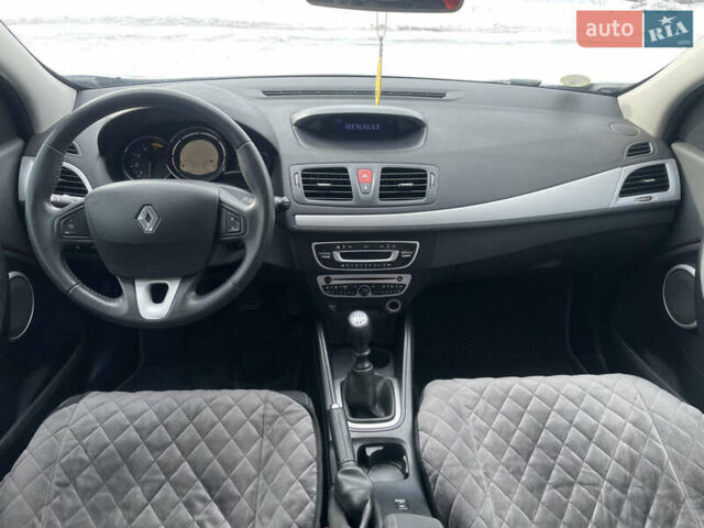Сірий Рено Меган, об'ємом двигуна 1.5 л та пробігом 310 тис. км за 6800 $, фото 15 на Automoto.ua