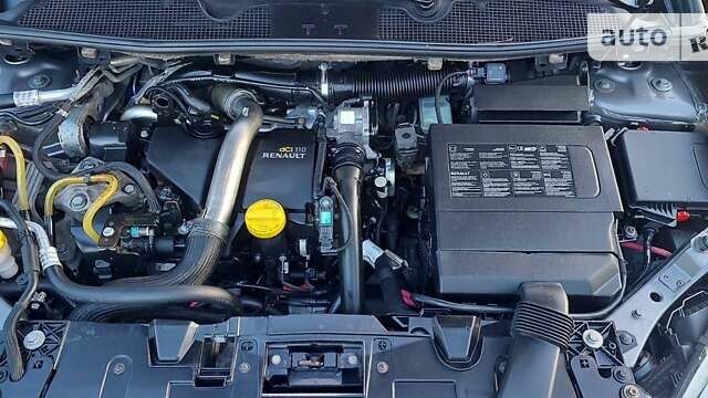 Сірий Рено Меган, об'ємом двигуна 1.46 л та пробігом 265 тис. км за 7999 $, фото 62 на Automoto.ua