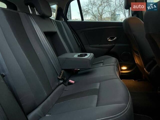 Серый Рено Меган, объемом двигателя 1.5 л и пробегом 234 тыс. км за 7500 $, фото 19 на Automoto.ua