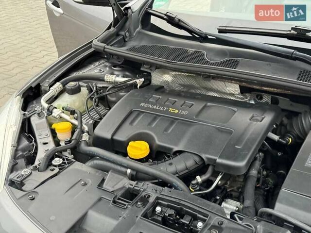 Сірий Рено Меган, об'ємом двигуна 1.4 л та пробігом 216 тис. км за 6500 $, фото 51 на Automoto.ua