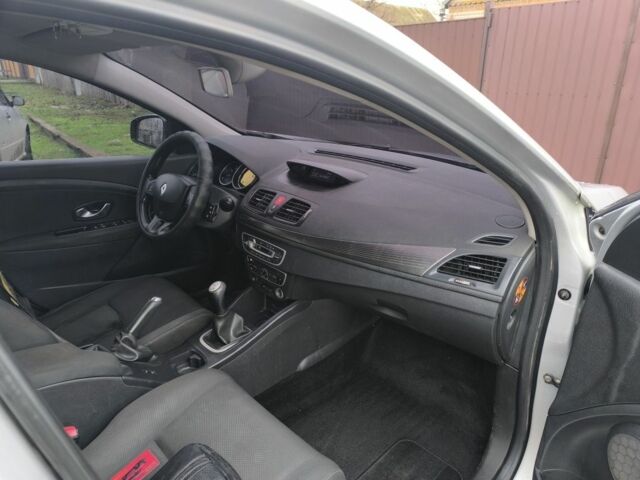 Серый Рено Меган, объемом двигателя 1.5 л и пробегом 246 тыс. км за 5300 $, фото 5 на Automoto.ua